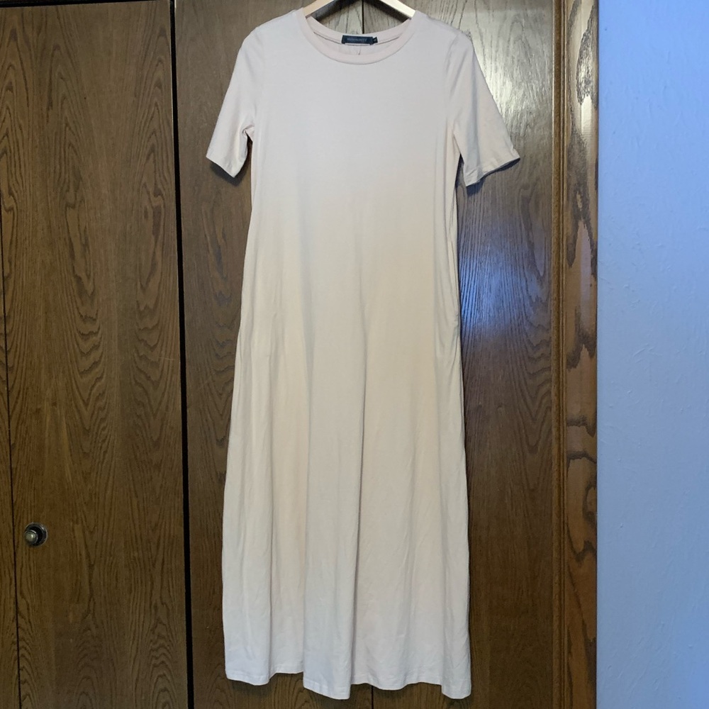 {Amazon} EUC! Cream Maxi Dress with Pockets